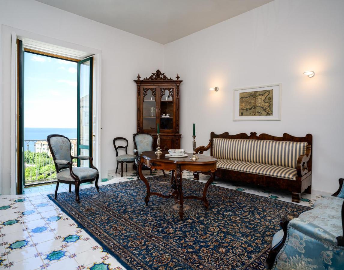 Amalfi Coast Family Luxury Suite Vietri Bagian luar foto