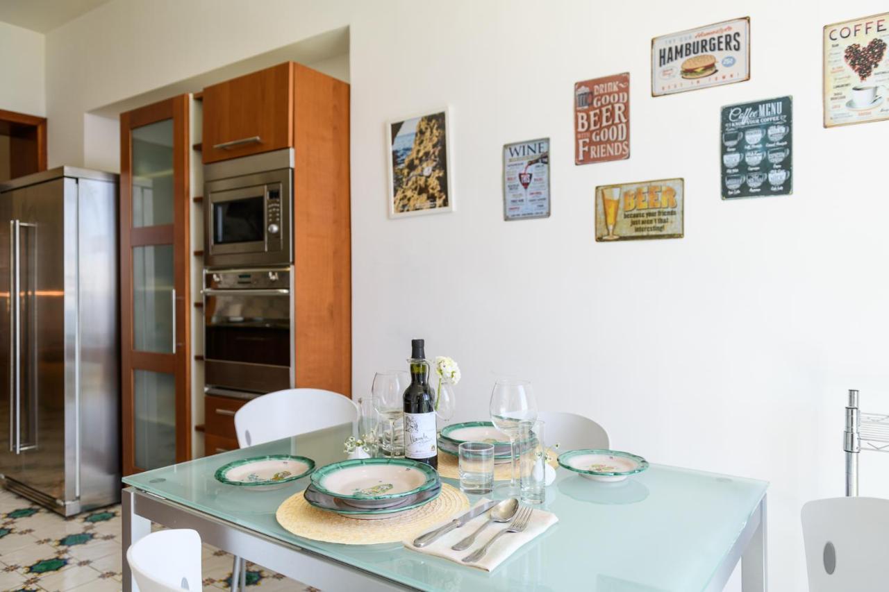 Amalfi Coast Family Luxury Suite Vietri Bagian luar foto