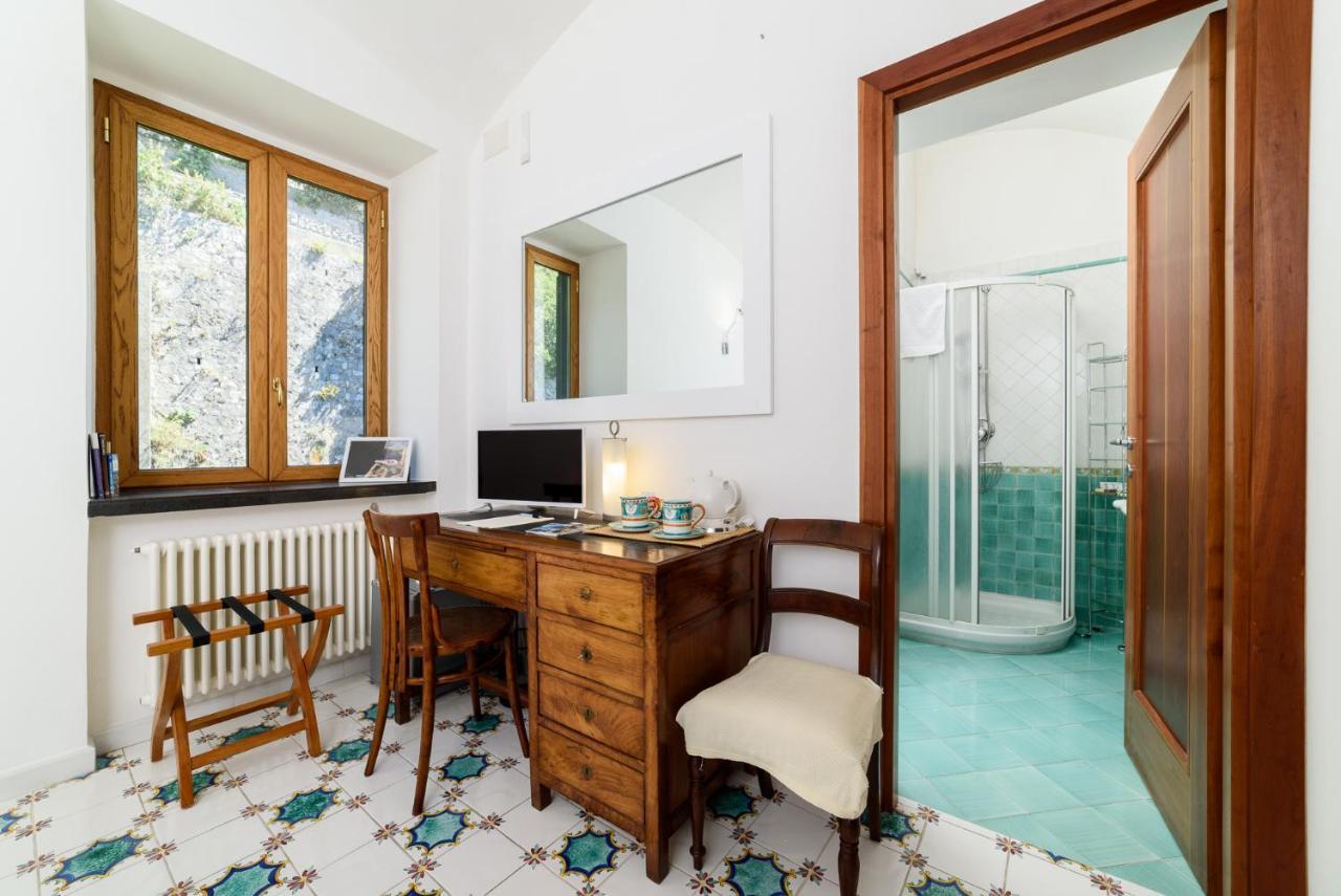 Amalfi Coast Family Luxury Suite Vietri Bagian luar foto