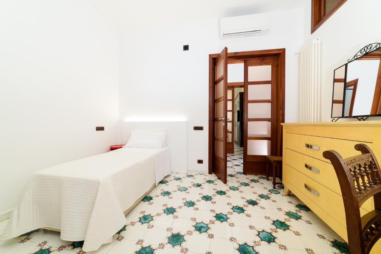 Amalfi Coast Family Luxury Suite Vietri Bagian luar foto