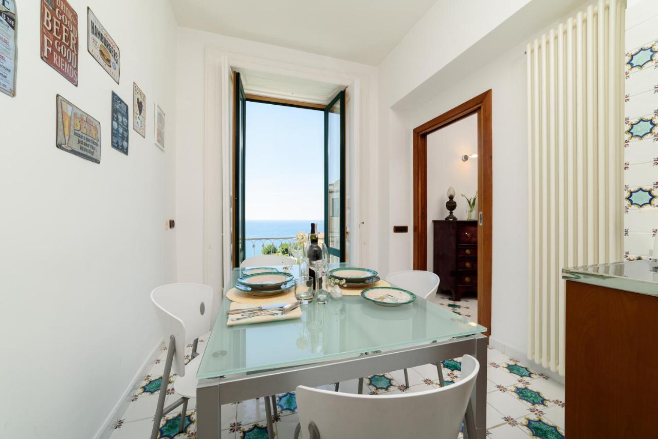 Amalfi Coast Family Luxury Suite Vietri Bagian luar foto