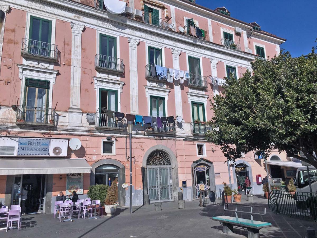 Amalfi Coast Family Luxury Suite Vietri Bagian luar foto